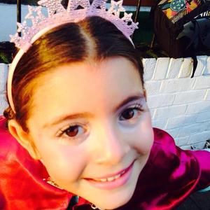 Meet your Posher, Benedita